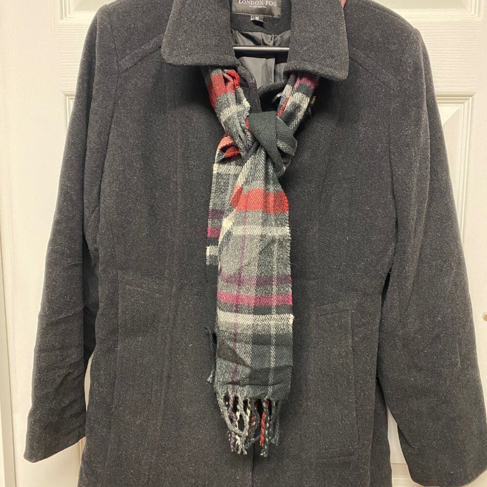 London Fog Coat with Scarf black Wool blend outer polyester liner Dry Clean only